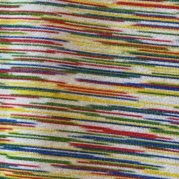 Under Armour Performance HeatGear V Neck Top SIZE - S/M - Picture 8 of 8